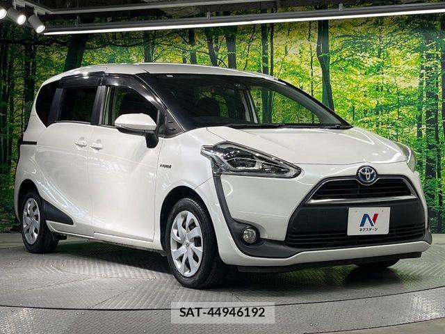 Toyota SIENTA 2017-03 7272950-16
