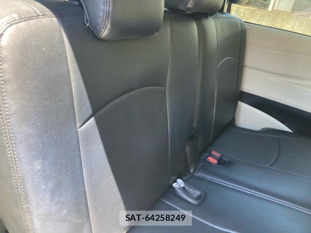 Toyota SIENTA 2015-09 7272571-9