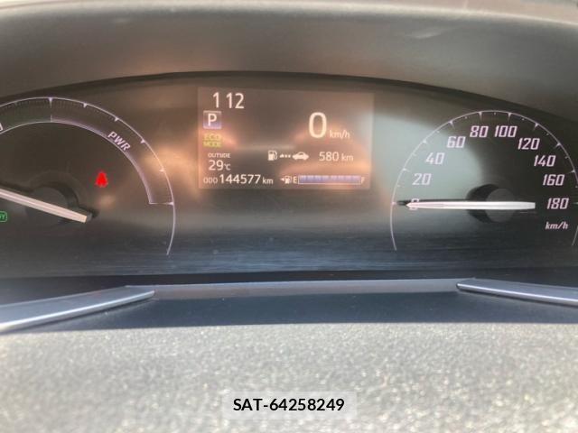 Toyota SIENTA 2015-09 7272571-19