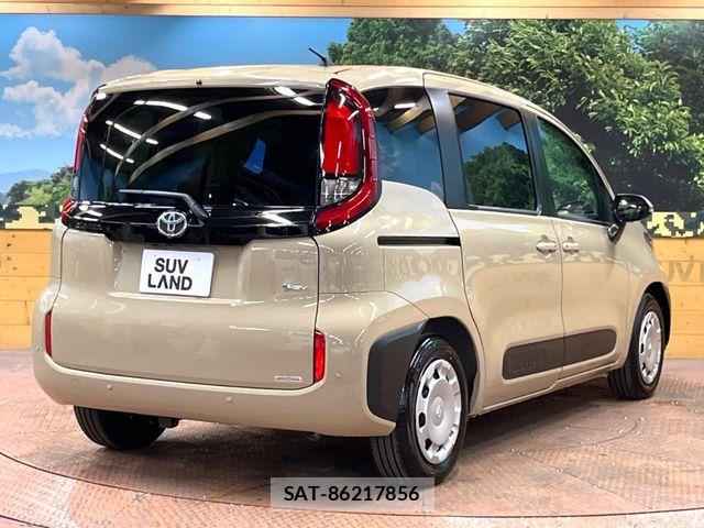 Toyota SIENTA 2026-04 7330091-16