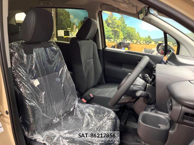 Toyota SIENTA 2026-04 7330091-7