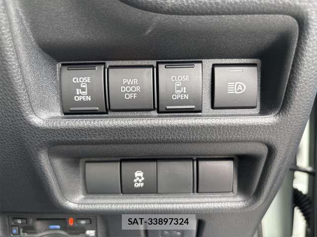 Toyota SIENTA 2025-06 7330089-16