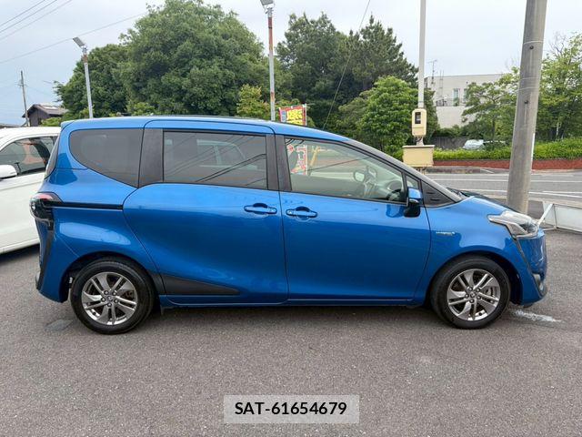 Toyota SIENTA 2016-04 7330121-18