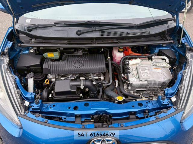 Toyota SIENTA 2016-04 7330121-25