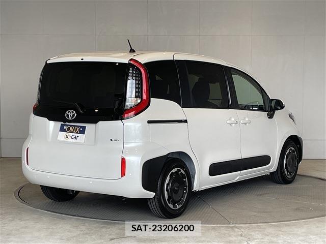 Toyota SIENTA 2026-05 7330094-1