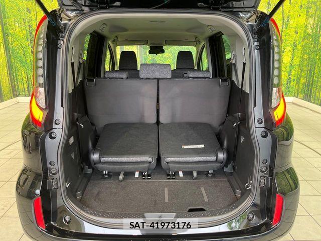 Toyota SIENTA 2024-01 7330103-11