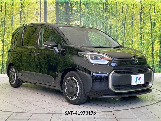 Toyota SIENTA 2024-01 7330103-17