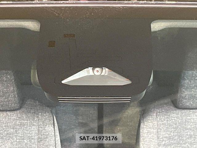 Toyota SIENTA 2024-01 7330103-5