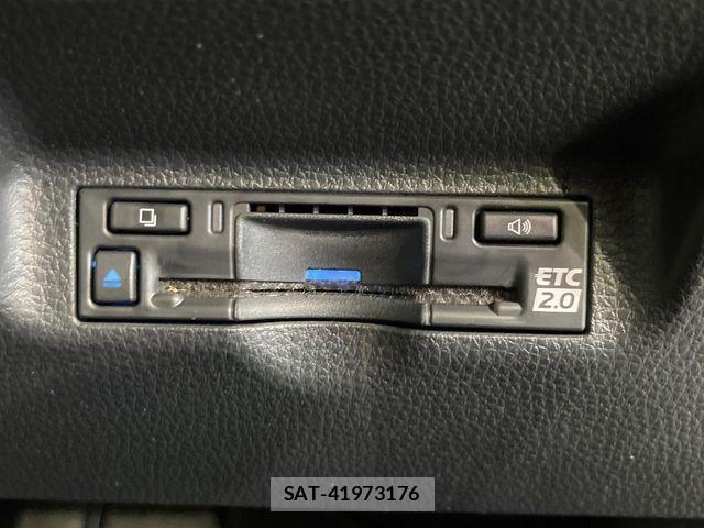 Toyota SIENTA 2024-01 7330103-6