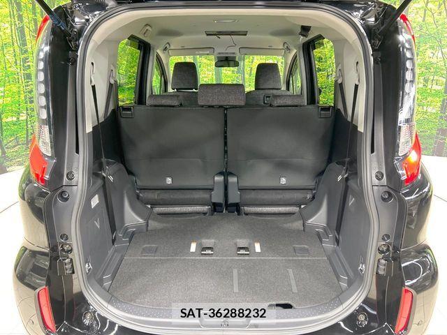 Toyota SIENTA 2024-08 7330106-10