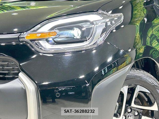 Toyota SIENTA 2024-08 7330106-12
