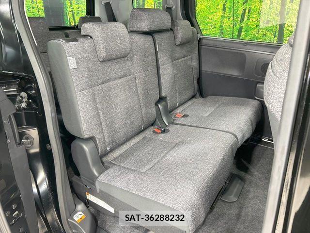 Toyota SIENTA 2024-08 7330106-8