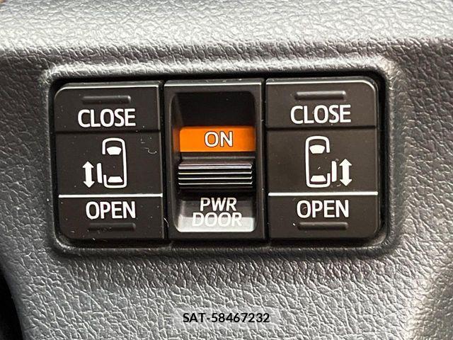 Toyota SIENTA 2017-10 7330116-5