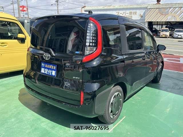 Toyota SIENTA 2025-06 7330105-10