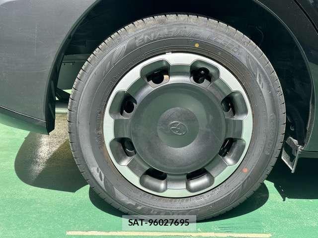 Toyota SIENTA 2025-06 7330105-11