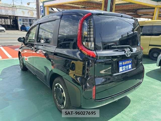 Toyota SIENTA 2025-06 7330105-1