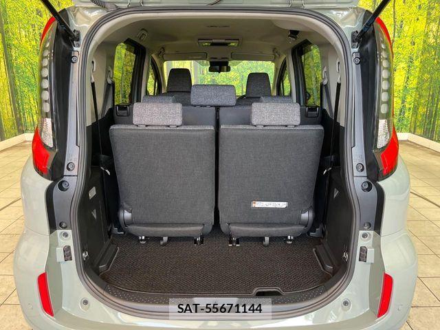 Toyota SIENTA 2023-08 7330102-10