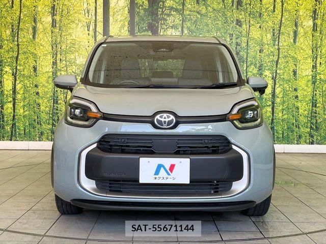 Toyota SIENTA 2023-08 7330102-14