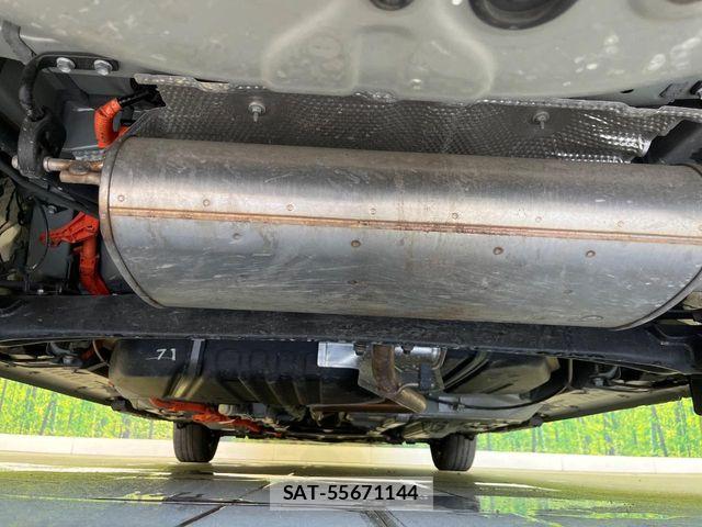 Toyota SIENTA 2023-08 7330102-19