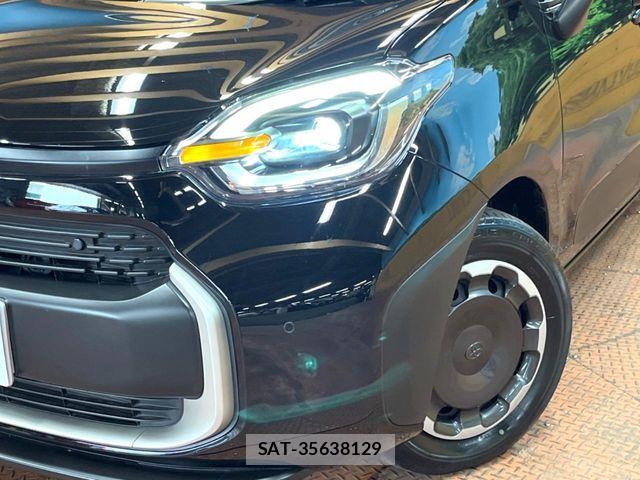 Toyota SIENTA 2023-12 7330109-11