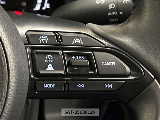 Toyota SIENTA 2023-12 7330109-5