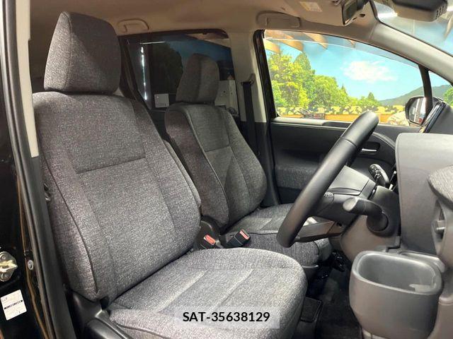 Toyota SIENTA 2023-12 7330109-8