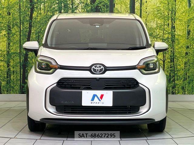 Toyota SIENTA 2023-05 7330110-14