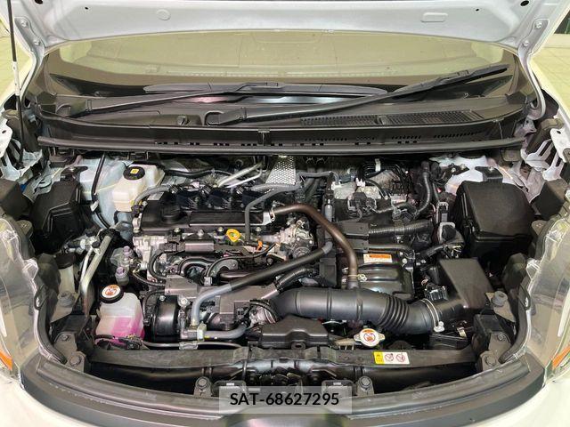 Toyota SIENTA 2023-05 7330110-17