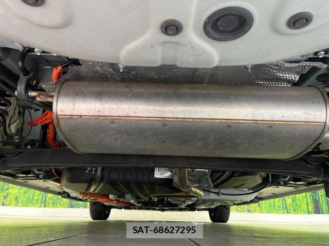 Toyota SIENTA 2023-05 7330110-18