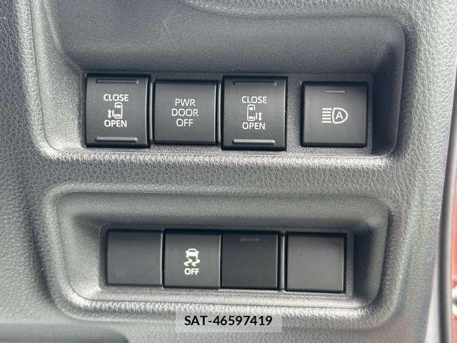 Toyota SIENTA 2024-03 7330111-14