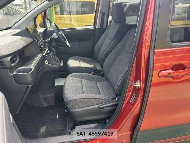 Toyota SIENTA 2024-03 7330111-2