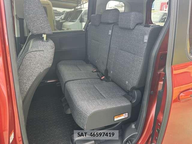 Toyota SIENTA 2024-03 7330111-3