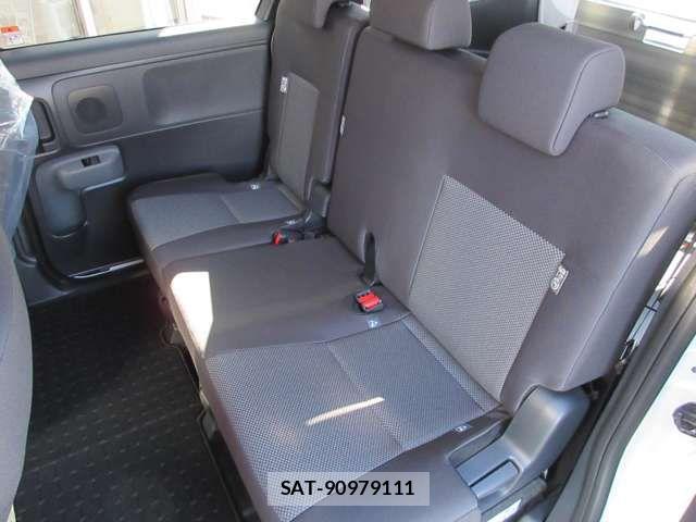 Toyota SIENTA 2026-05 7330097-16