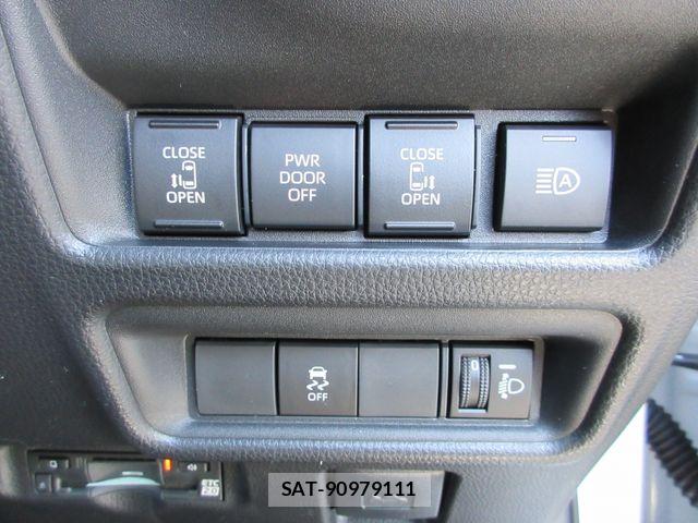 Toyota SIENTA 2026-05 7330097-20