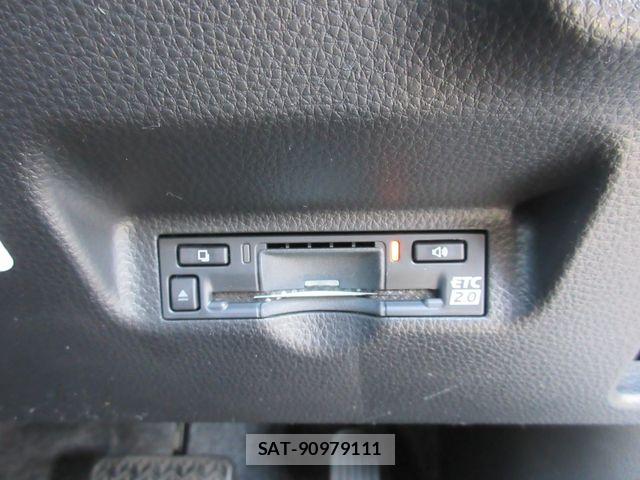 Toyota SIENTA 2026-05 7330097-21