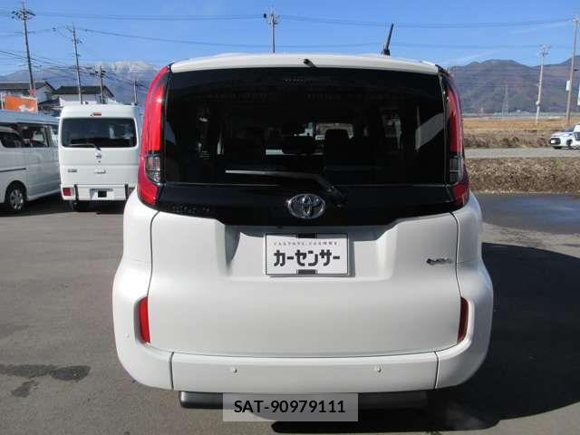 Toyota SIENTA 2026-05 7330097-5
