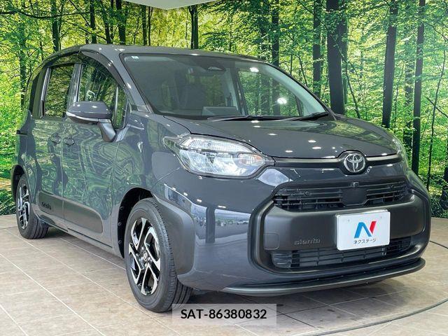 Toyota SIENTA 2022-08 7330107-15
