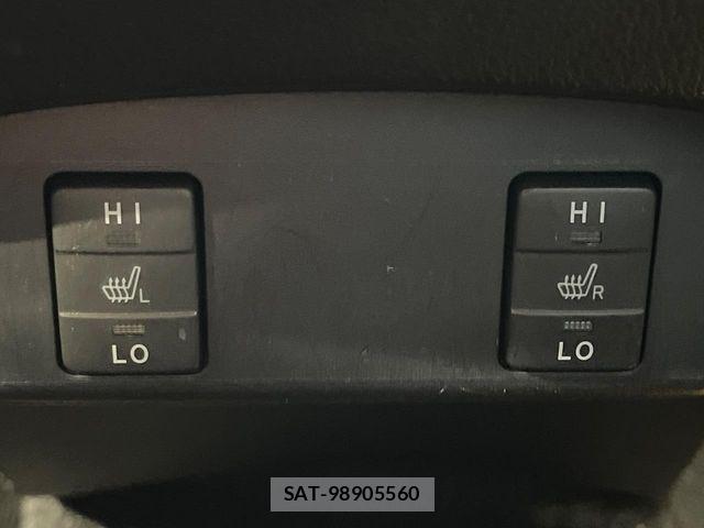 Toyota SIENTA 2016-01 7330117-6