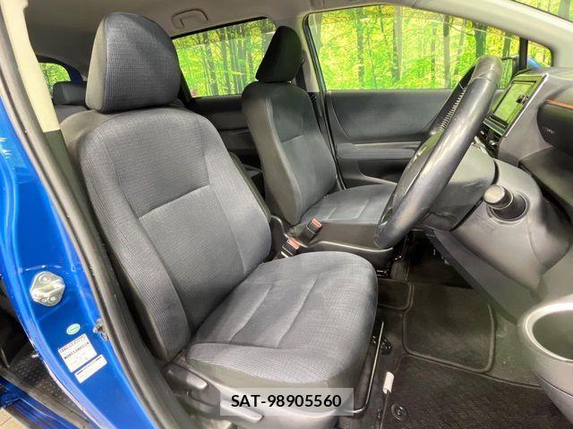 Toyota SIENTA 2016-01 7330117-7