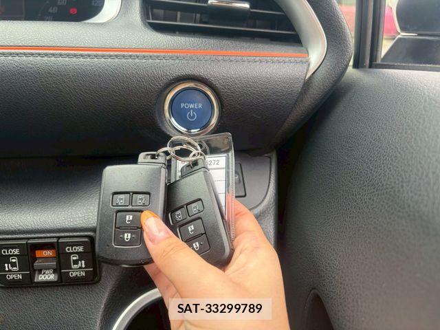 Toyota SIENTA 2018-06 7330118-10
