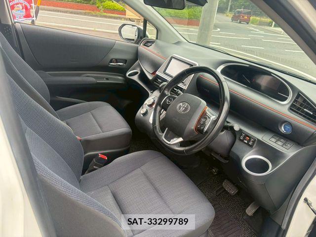 Toyota SIENTA 2018-06 7330118-24