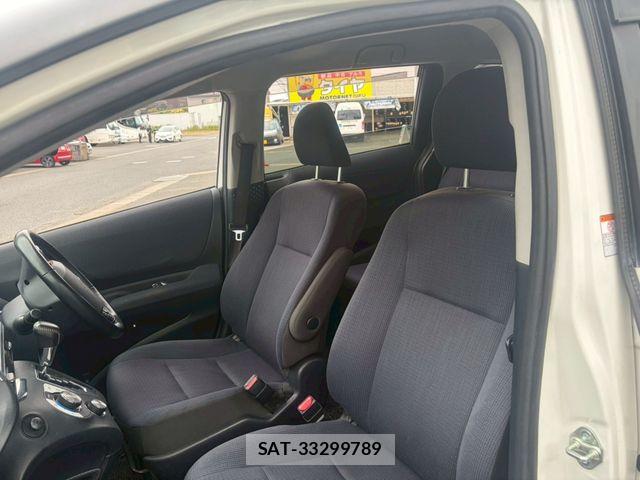Toyota SIENTA 2018-06 7330118-3