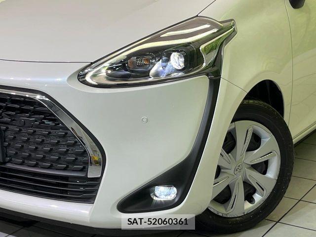 Toyota SIENTA 2022-05 7330115-11