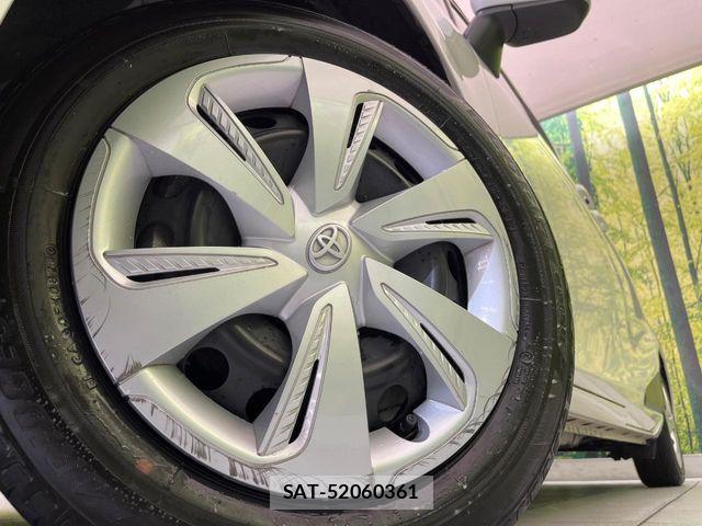 Toyota SIENTA 2022-05 7330115-12