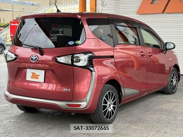 Toyota SIENTA 2016-03 7330120-12