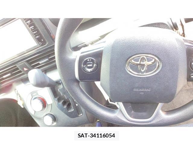 Toyota SIENTA 2015-09 7330122-12
