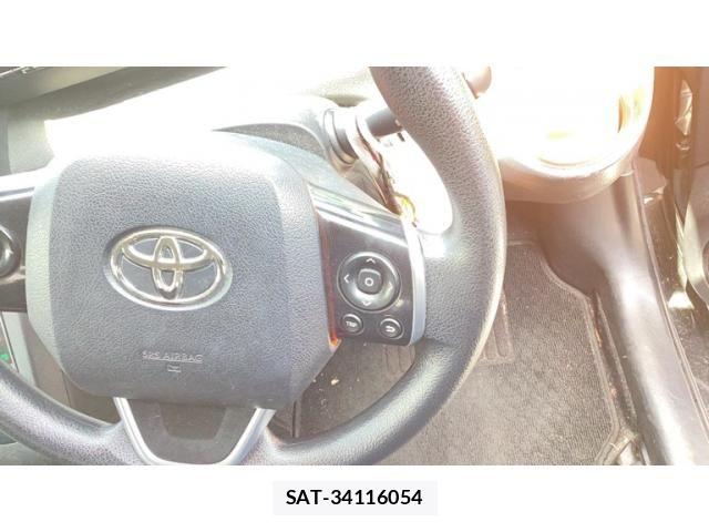 Toyota SIENTA 2015-09 7330122-13