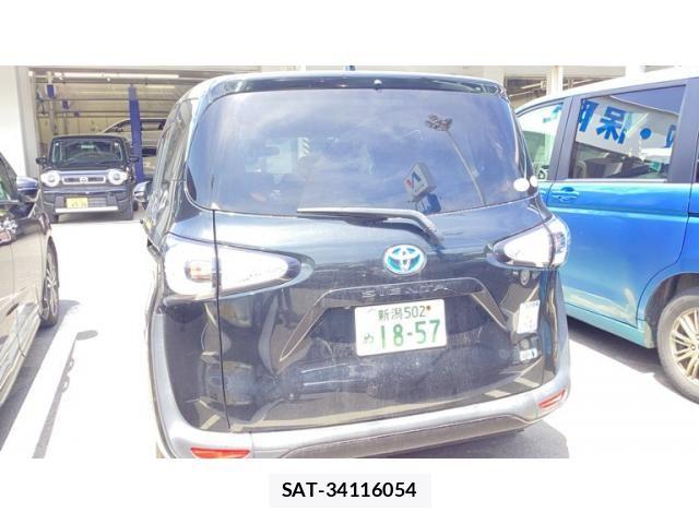 Toyota SIENTA 2015-09 7330122-1