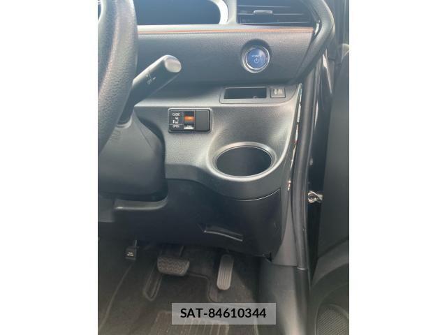Toyota SIENTA 2015-08 7330124-12