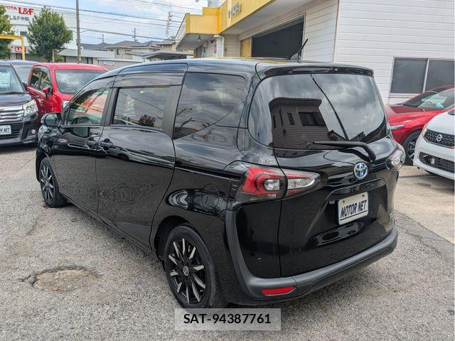 Toyota SIENTA 2021-04 7330119-18